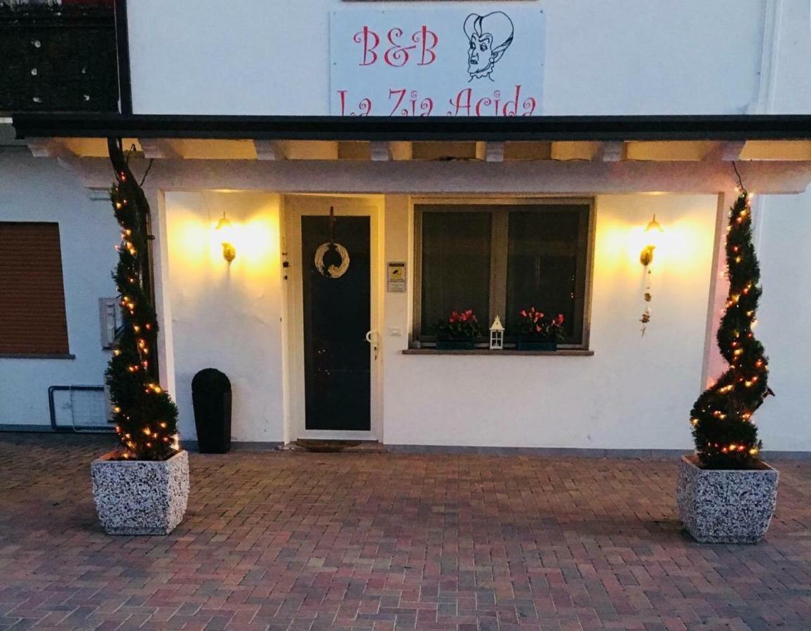 La Zia Acida Bed & Breakfast Ca Tiepolo Bagian luar foto